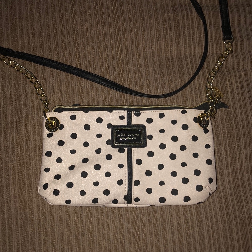 betsy johnson purse